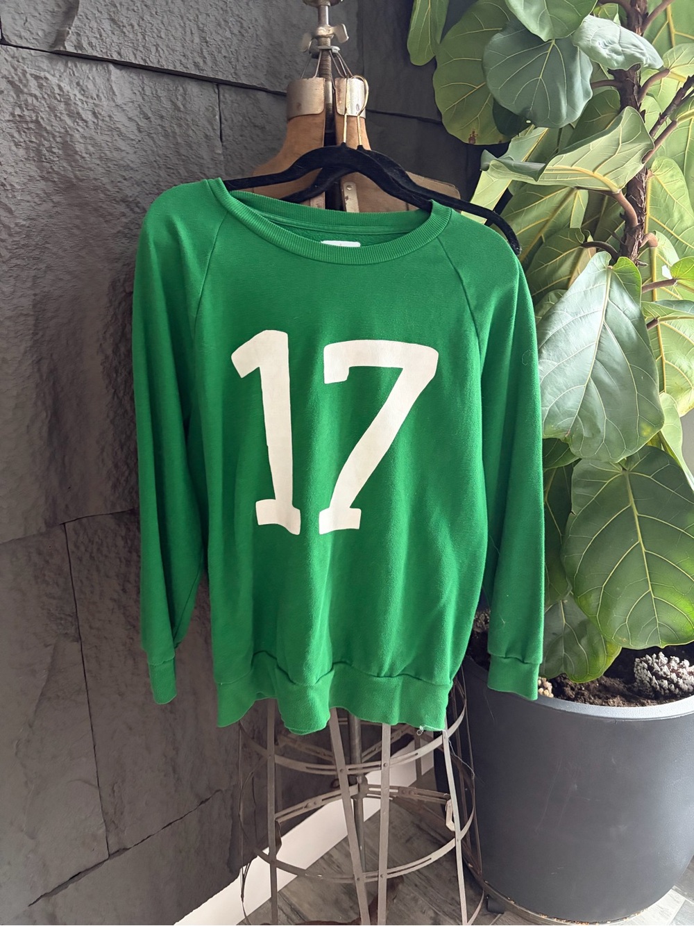 Colsie Green Crewneck Sweater with White '17' Graphic
